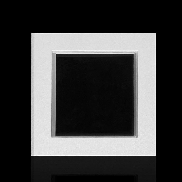 Луксозна рамка за медал - средна, бяла